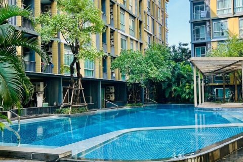 Studio dans le Condo à Khlong Toei, Bangkok, Thaïlande  № 161889 - photo 15
