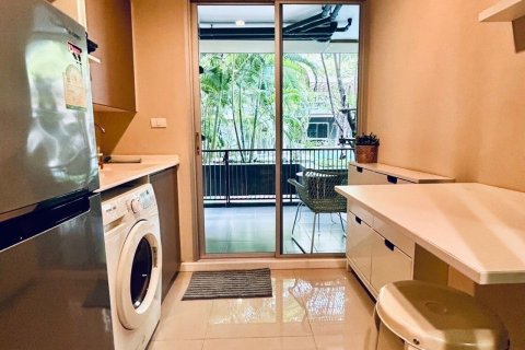 Studio dans le Condo à Khlong Toei, Bangkok, Thaïlande  № 161889 - photo 11