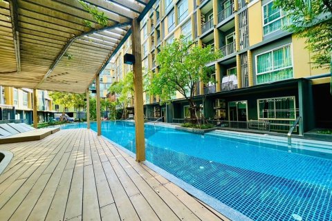 Studio dans le Condo à Khlong Toei, Bangkok, Thaïlande  № 161889 - photo 17