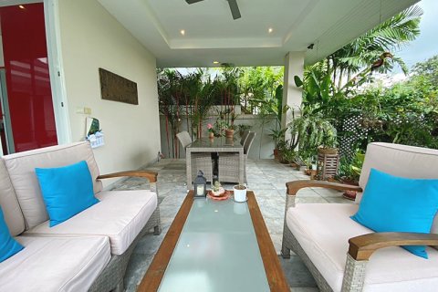 Chalet de 3 dormitorios en Hua Hin, Tailandia № 168737 - foto 9