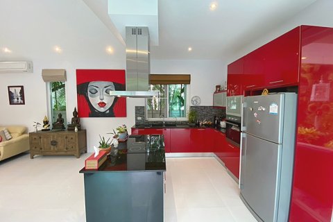 Chalet de 3 dormitorios en Hua Hin, Tailandia № 168737 - foto 19
