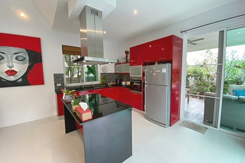 Chalet de 3 dormitorios en Hua Hin, Tailandia № 168737 - foto 21