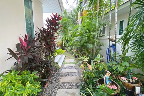 Chalet de 3 dormitorios en Hua Hin, Tailandia № 168737 - foto 17