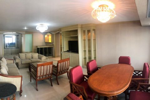 Condominio de 3 dormitorios en Bangkok, Tailandia № 65720 - foto 4
