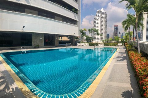 Condominio de 3 dormitorios en Bangkok, Tailandia № 65720 - foto 19