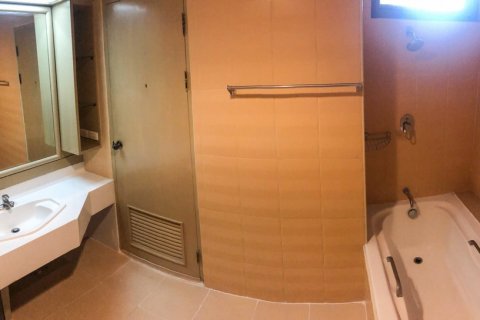 Condominio de 3 dormitorios en Bangkok, Tailandia № 65720 - foto 18
