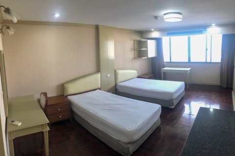 Condominio de 3 dormitorios en Bangkok, Tailandia № 65720 - foto 14