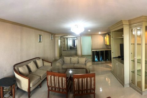 Condominio de 3 dormitorios en Bangkok, Tailandia № 65720 - foto 3