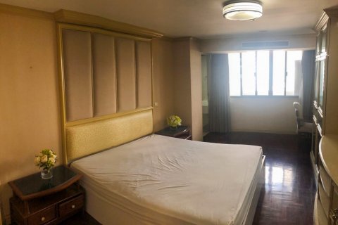 Condominio de 3 dormitorios en Bangkok, Tailandia № 65720 - foto 10