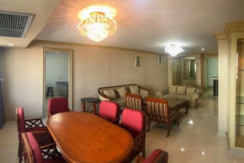Condominio de 3 dormitorios en Bangkok, Tailandia № 65720 - foto 5