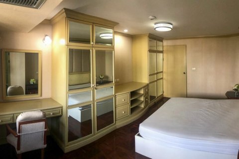 Condominio de 3 dormitorios en Bangkok, Tailandia № 65720 - foto 11