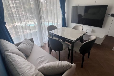 Condo in Phuket, Thailand, 2 bedrooms № 135686 - photo 2