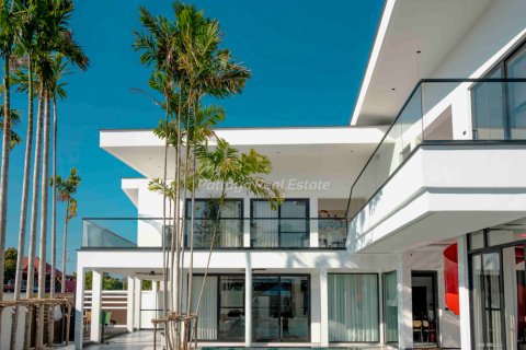 Haus auf Jomtien Beach, Pattaya, Thailand 8 Schlafzimmer № 158754 - Foto 2