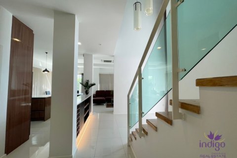 Casa de 4 dormitorios en Mae Rim, Tailandia № 120400 - foto 12