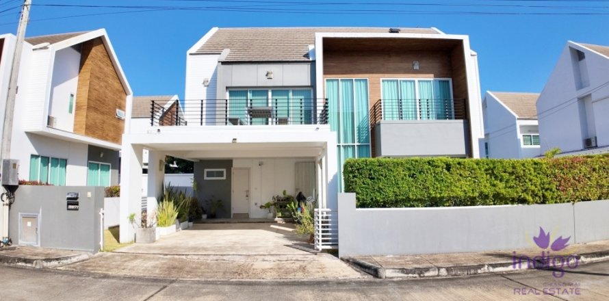 Casa de 4 dormitorios en Mae Rim, Tailandia № 120400