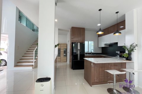 Casa de 4 dormitorios en Mae Rim, Tailandia № 120400 - foto 11