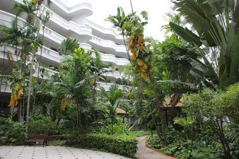 Condo in Bangkok, Thailand, 2 bedrooms № 136973 - photo 10