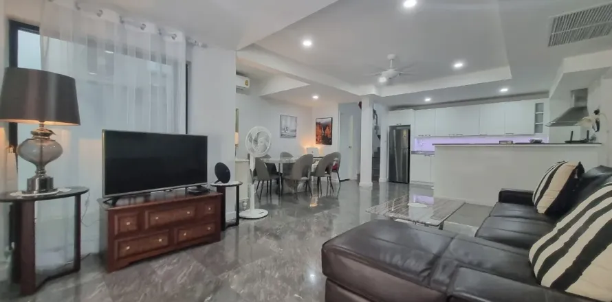 Chalet de 2 dormitorios en Kathu, Tailandia № 173381