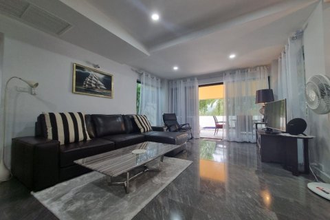 Chalet de 2 dormitorios en Kathu, Tailandia № 173381 - foto 2
