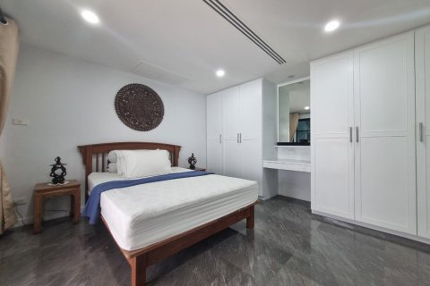 Chalet de 2 dormitorios en Kathu, Tailandia № 173381 - foto 15
