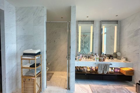 Condominio de 3 dormitorios en Bangkok, Tailandia № 65436 - foto 14