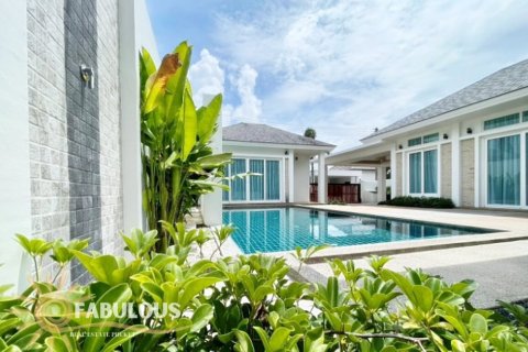 Chalet de 3 dormitorios en Rawai, Tailandia № 179351