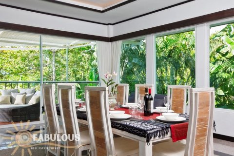 Chalet de 5 dormitorios en Kamala, Tailandia № 179354 - foto 10
