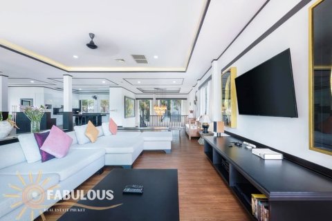 Chalet de 5 dormitorios en Kamala, Tailandia № 179354 - foto 5