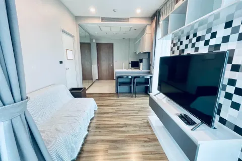 Studio dans le Condo à Khlong Toei, Bangkok, Thaïlande  № 158490
