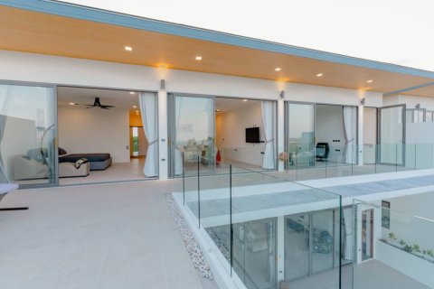 Villa in Surat Thani, Thailand 3 Schlafzimmer № 176797 - Foto 3