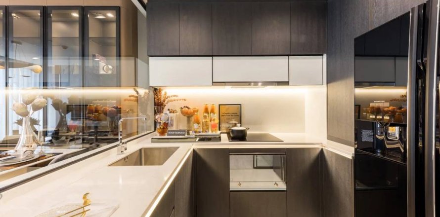 Condo à Khlong Toei, Bangkok, Thaïlande, 2 chambres № 176800