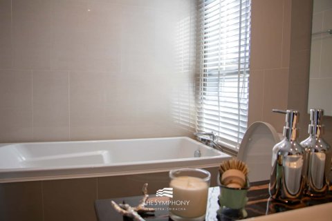 Condo in Pattaya, Thailand, 4 bedrooms № 166332 - photo 8