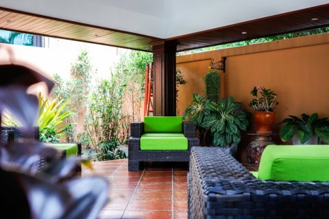 Casa de 4 dormitorios en Pattaya, Tailandia № 9099 - foto 10