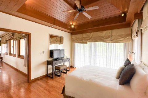 House in Bang Tao, Thailand 4 bedrooms № 74497 - photo 19