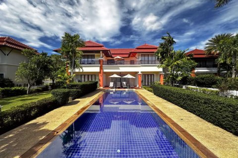 House in Bang Tao, Thailand 4 bedrooms № 74497 - photo 2