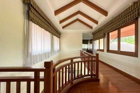 House in Bang Tao, Thailand 4 bedrooms № 74497 - photo 23