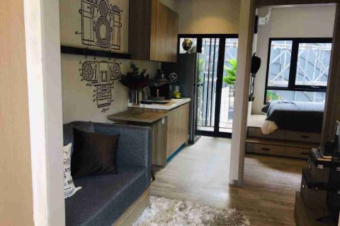 Condominio de 1 dormitorio en Thonburi, Bangkok, Tailandia № 208703 - foto 14
