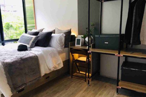 Condominio de 1 dormitorio en Thonburi, Bangkok, Tailandia № 208703 - foto 16