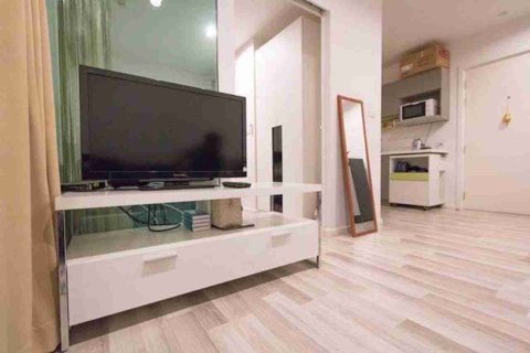 Condominio de 1 dormitorio en Phaya Thai, Bangkok, Tailandia № 208699 - foto 5