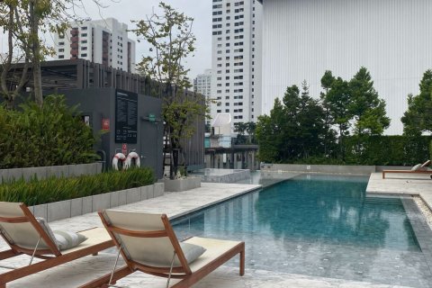 Sobre plano FYNN SUKHUMVIT 31 en Bangkok, Tailandia № 9968 - foto 22