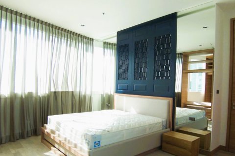 Dúplex de 3 dormitorios en Bangkok, Tailandia № 180936 - foto 15