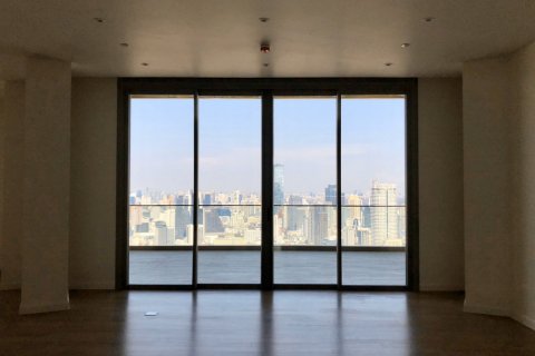 Ático de 3 dormitorios en Bangkok, Tailandia № 180933 - foto 4