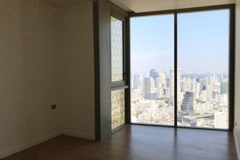 Ático de 3 dormitorios en Bangkok, Tailandia № 180933 - foto 3