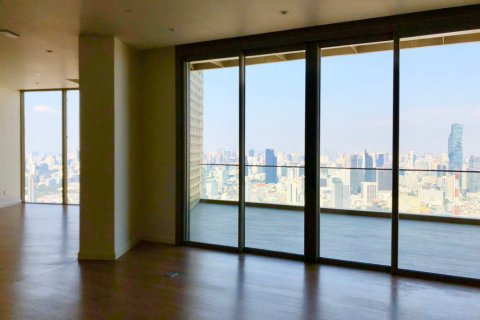 Ático de 3 dormitorios en Bangkok, Tailandia № 180933 - foto 5