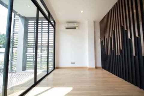 Casa de 4 dormitorios en Bangkok, Tailandia № 180935 - foto 11