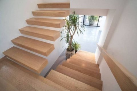Casa de 4 dormitorios en Bangkok, Tailandia № 180935 - foto 13