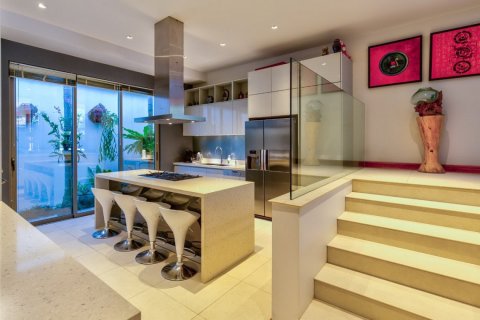 Casa de 7 dormitorios en Phuket, Tailandia № 180939 - foto 13