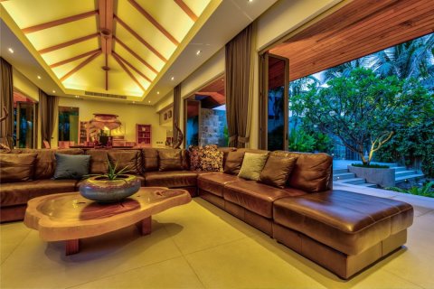 Casa de 7 dormitorios en Phuket, Tailandia № 180939 - foto 11