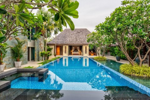 Casa de 7 dormitorios en Phuket, Tailandia № 180939 - foto 28
