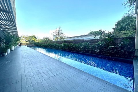 Condominio de 2 dormitorios en Bangkok, Tailandia № 65498 - foto 20